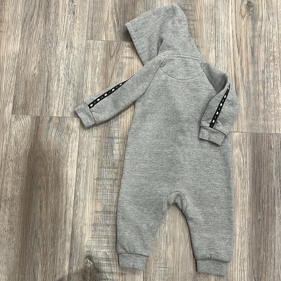 Nike Sweater Outfit - Picture 5 of 6